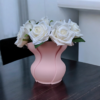 6884896833_elegantnaya-dizajnerskaya-vaza.png Елегантна дизайнерська ваза для квітів — сучасний декор інтер’єру Хвиляста ваза — оригінальний подарунок і декор для вітальні