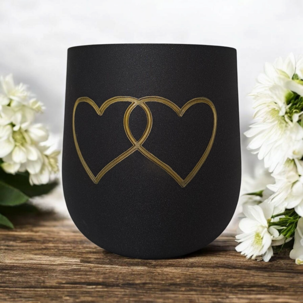 6885233724_kashpo-twin-hearts.png Кашпо Twin Hearts — символ любові та гармонії у вашому домі стильне чорне кашпо з подвійним серцем подарунок для пари або сім’ї