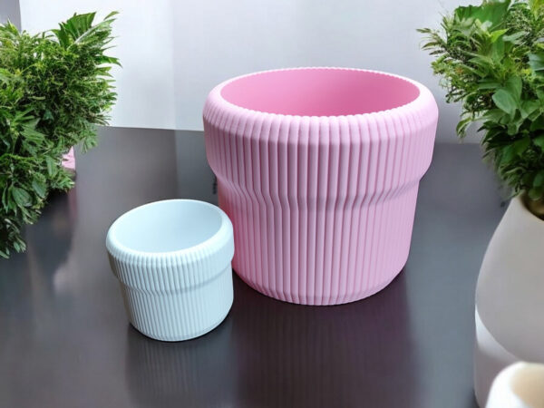 6885758055_kashpo-ribbed-.jpg Кашпо Ribbed — ніжність і стиль у кожній лінії дизайнерський акцент у кімнаті Декоративне кашпо