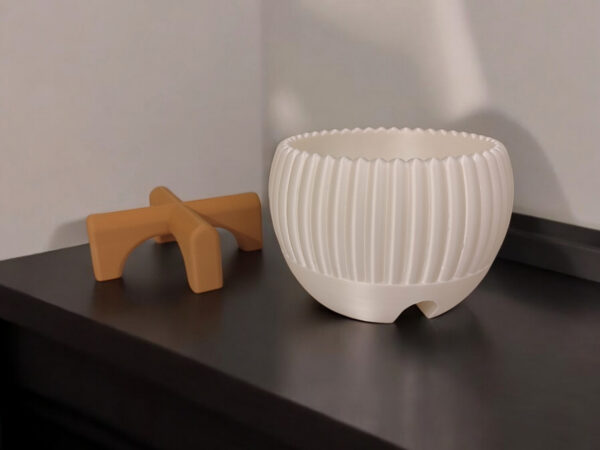 6891045750_tsvetochnyj-gorshok-na.jpg Квітковий горщик на ніжках Ribbed Bowl — фактурне кашпо для рослин, сукулентів, орхідей, фікусів і сучасного інтер’єру