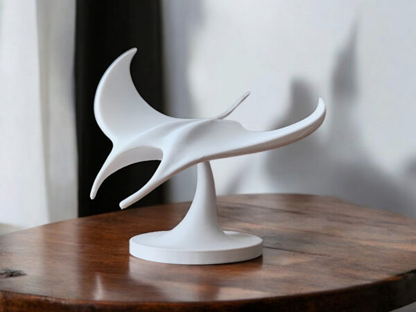 6911457738_sovremennaya-art-skulptura-iz.jpg Декоративна статуетка ската Manta Ray — морська арт-фігура для дому, офісу, кав’ярні, фотозони та подарунка