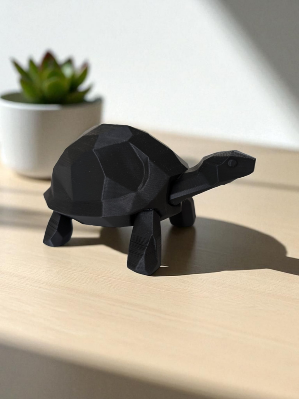 Декоративна статуетка черепахи Low Poly Turtle — геометрична фігура для дому, офісу, кав’ярні, фотозони та подарунка