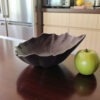 6914377865_sovremennaya-chasha-v.jpg Декоративна миска у формі листка Leaf Bowl — хвиляста чаша для декору, фруктів, свічок, прикрас, фотозони та сучасного інтер’єру