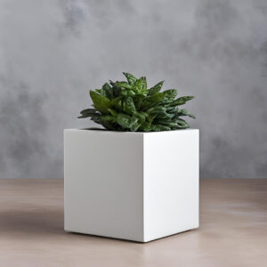 7013452467_kashpo-kubicheskoe-.jpg Кубічне кашпо Pure Cube Planter — мінімалістичний горщик для рослин, сукулентів, офісу та сучасного простору