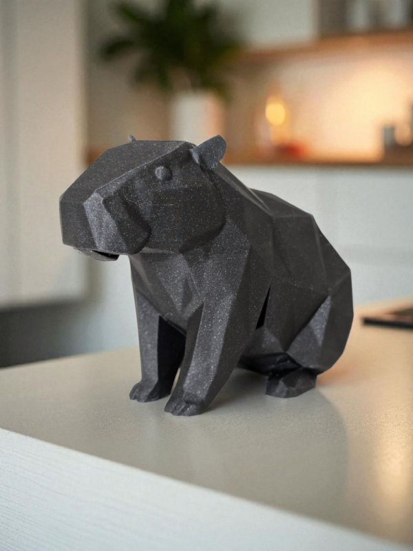 7027242561_dekorativnaya-statuetka-kapibary.png Декоративна статуетка капібари Capybara Geo Decor — геометрична фігурка тварини для дому та подарунка