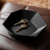 7124631657_dekorativnaya-shestiugolnaya-tarelka.jpg Hexa Catch Tray — шестикутна тарілка-органайзер для ключів, прикрас та дрібниць