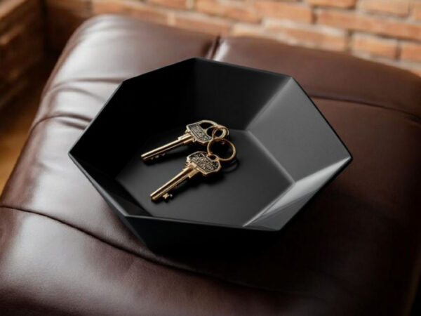 7124631657_dekorativnaya-shestiugolnaya-tarelka.jpg Hexa Catch Tray — шестикутна тарілка-органайзер для ключів, прикрас та дрібниць