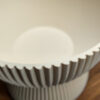 7125766940_miska-dekorativnaya-relefnaya.jpg Ribbed Elegance Bowl — декоративна миска з рельєфними лініями для фруктів, солодощів та інтер’єру