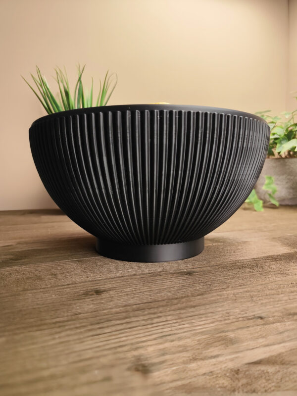 7125846886_miska-dekorativnaya-relefnaya.jpg Relief Line Bowl — декоративна миска з рельєфною текстурою для фруктів, овочів та солодощів